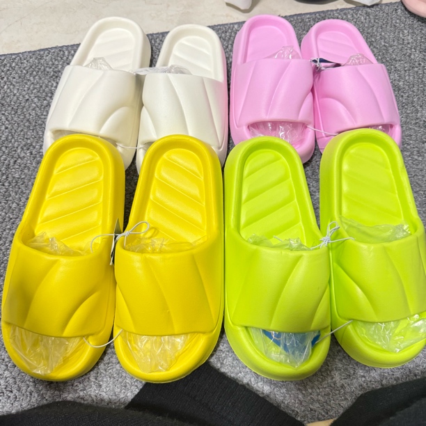 买一送一（清货）防滑拖鞋 eva防臭