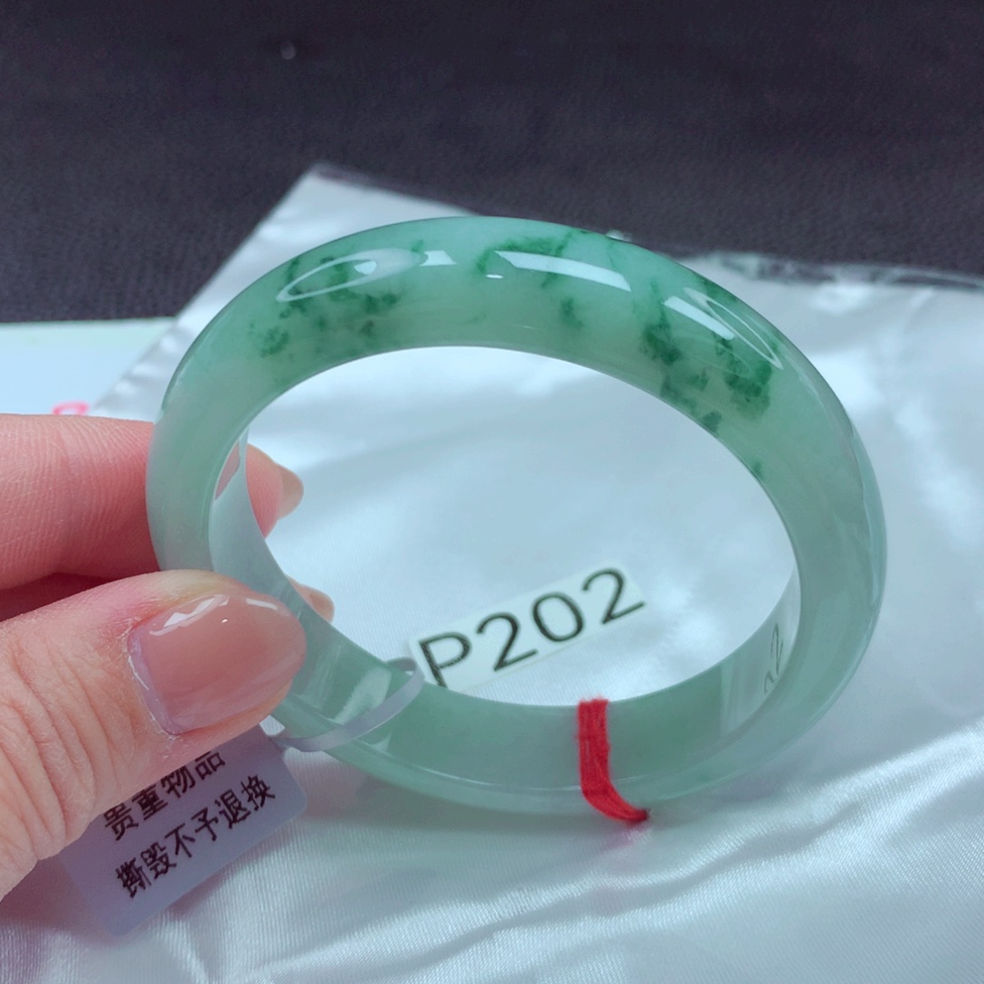 翡翠手镯未镶嵌手镯88