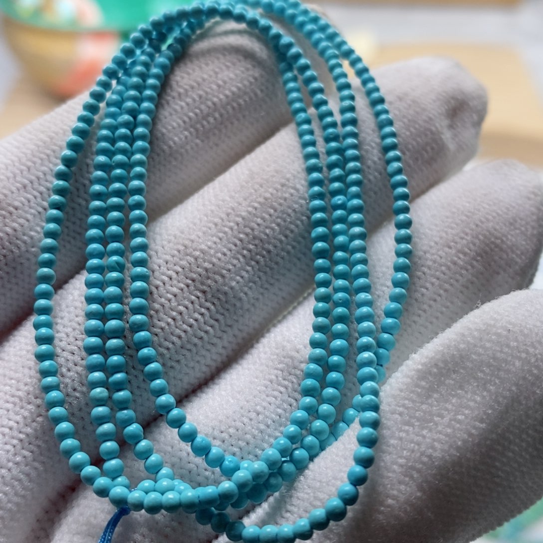 绿松石颈饰未镶嵌万**～