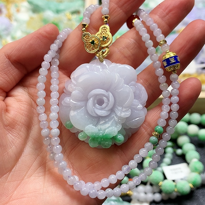 翡翠颈饰未镶嵌吊坠