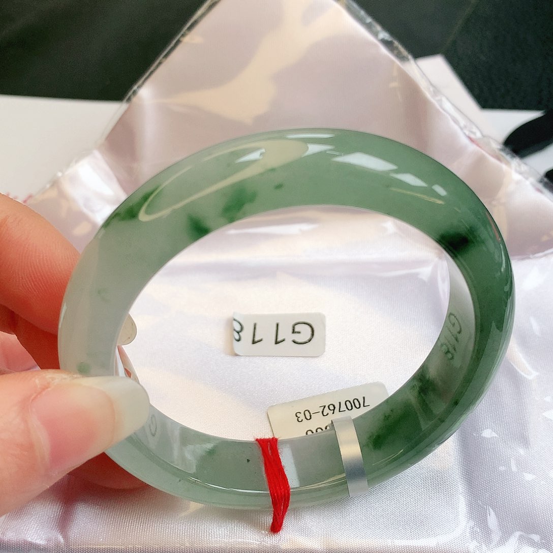 【闪购商品】翡翠手镯未镶嵌缅甸天然a货翡翠