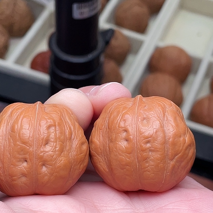 文玩核桃把件水晶蛙