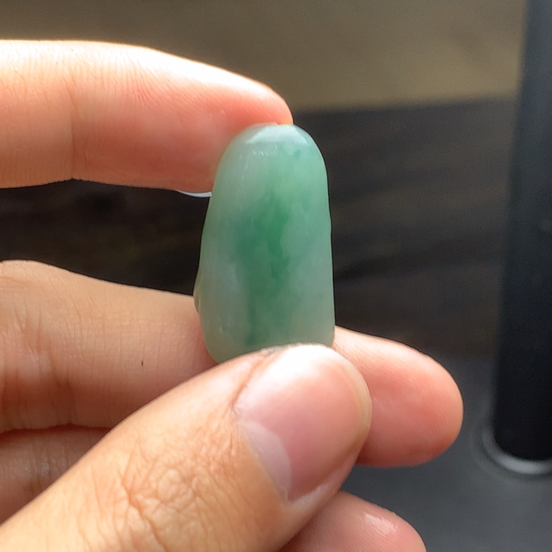 翡翠未镶嵌挂件料子