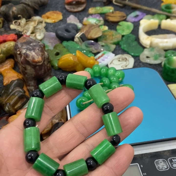 白玉菩提吊坠摆件