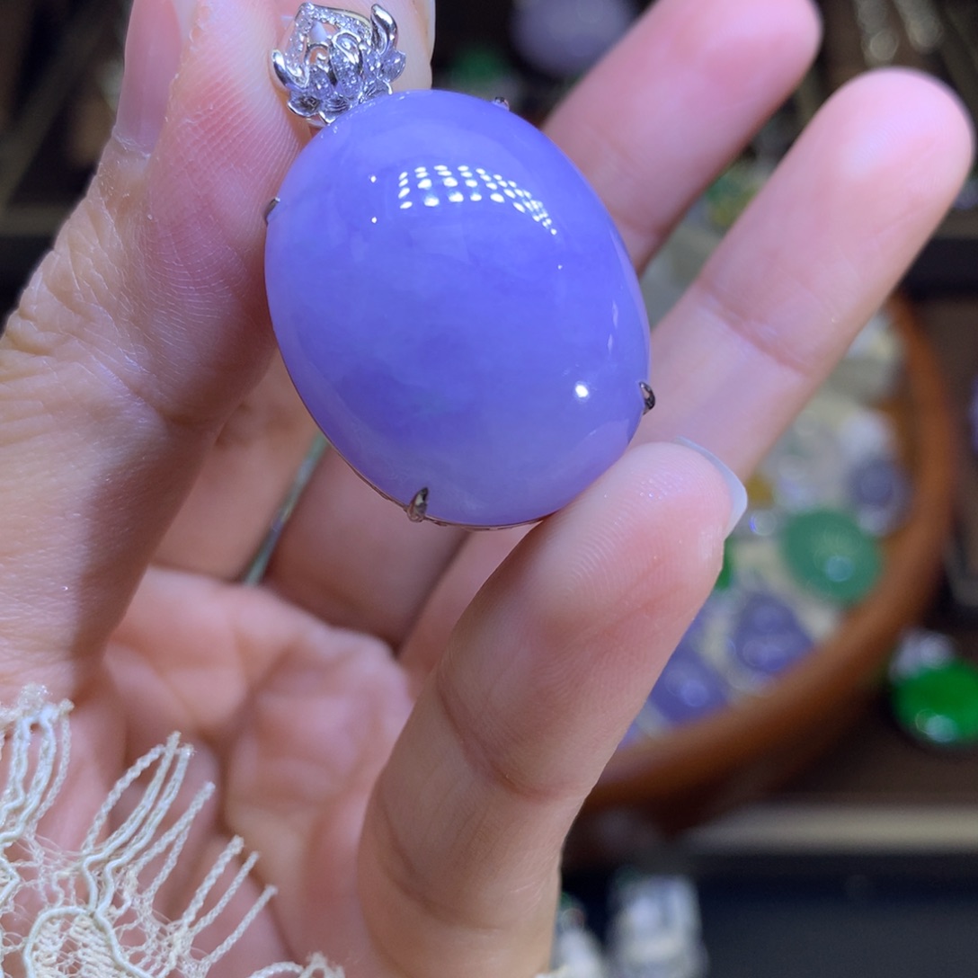 翡翠戒指18K金镶嵌翡翠