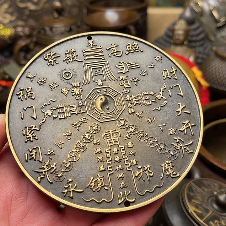 精美铜器批发档口