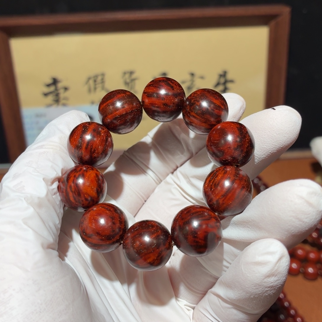 雷***了小叶紫檀手串/手链