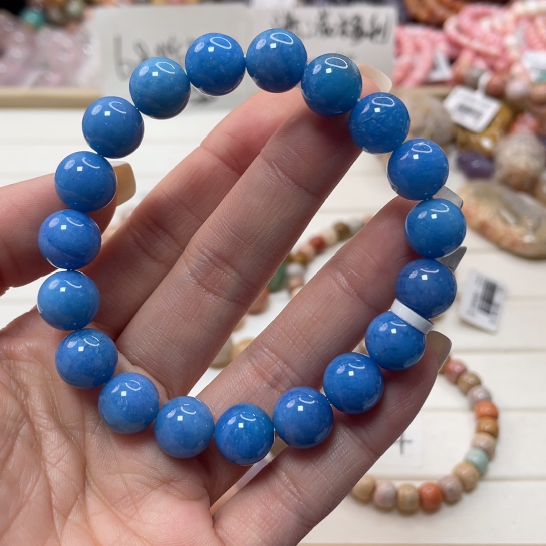 未镶嵌手链硅化玉为**懂111