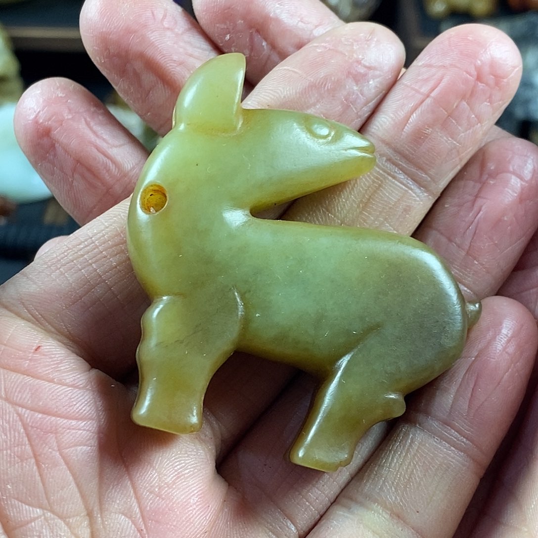 和田玉（糖玉）挂件未镶嵌