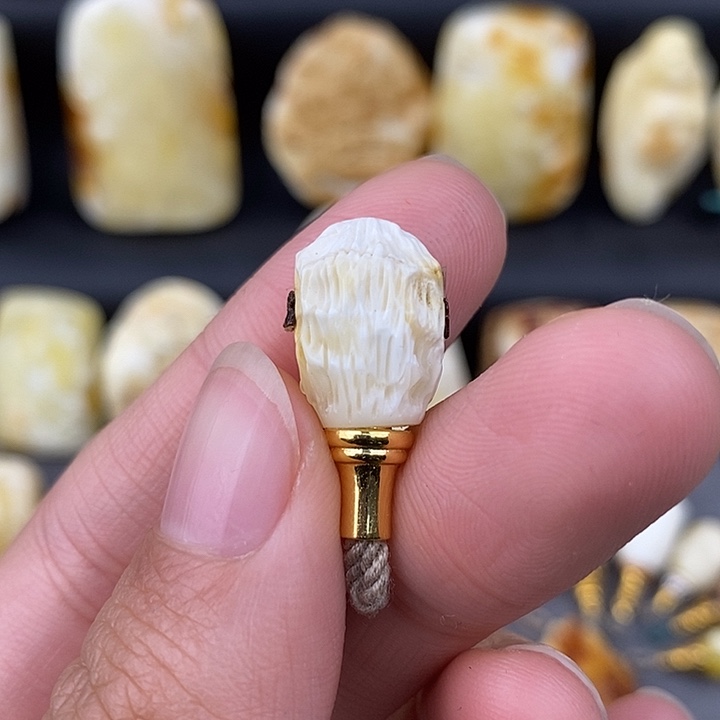 琥珀未镶嵌裸石10瓷白三通b753