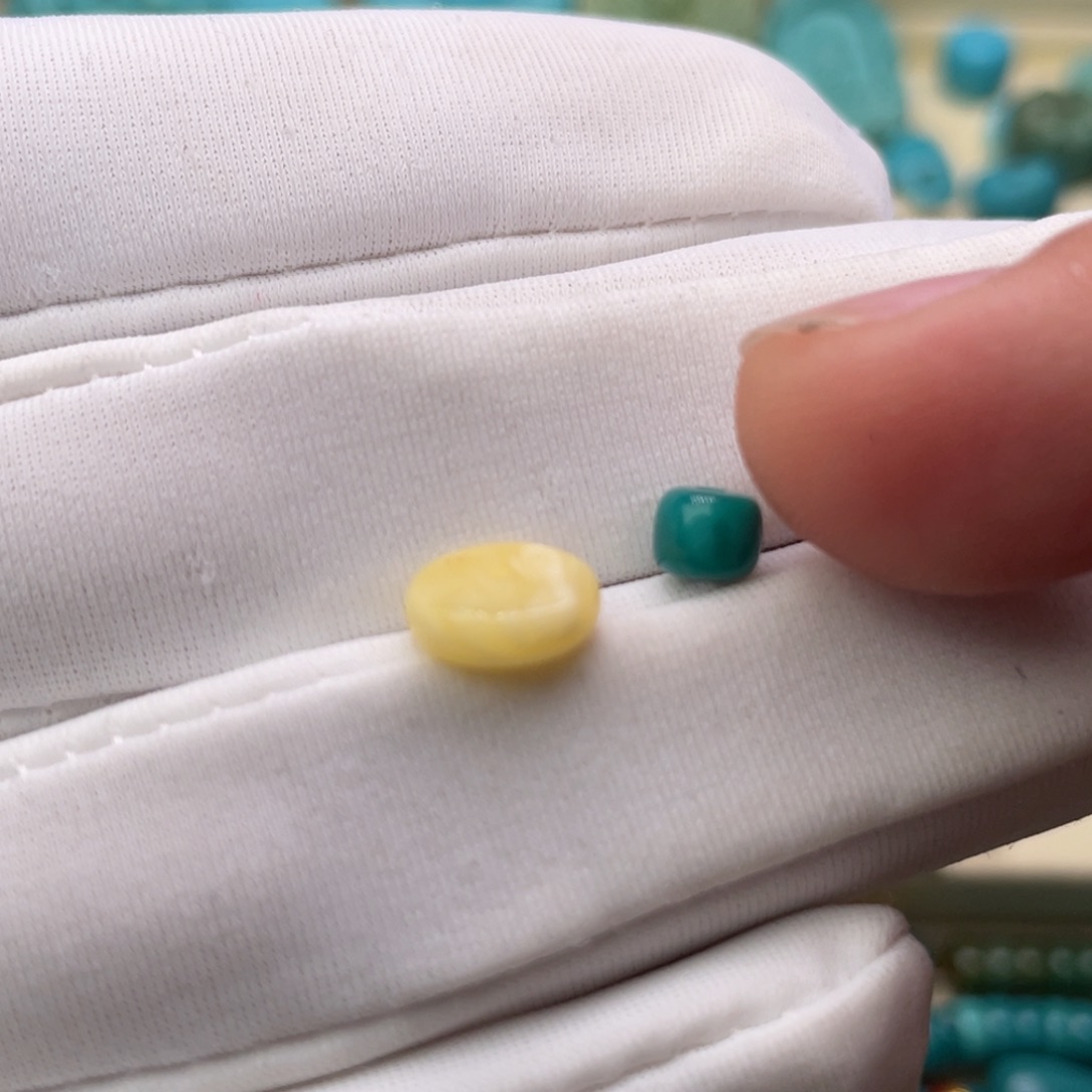 蜜蜡裸石未镶嵌隔片