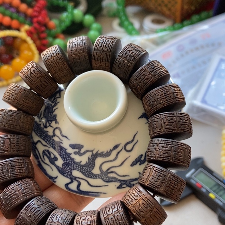 瓷片就哈哈哈哈哈哈哈哈啵啵啵