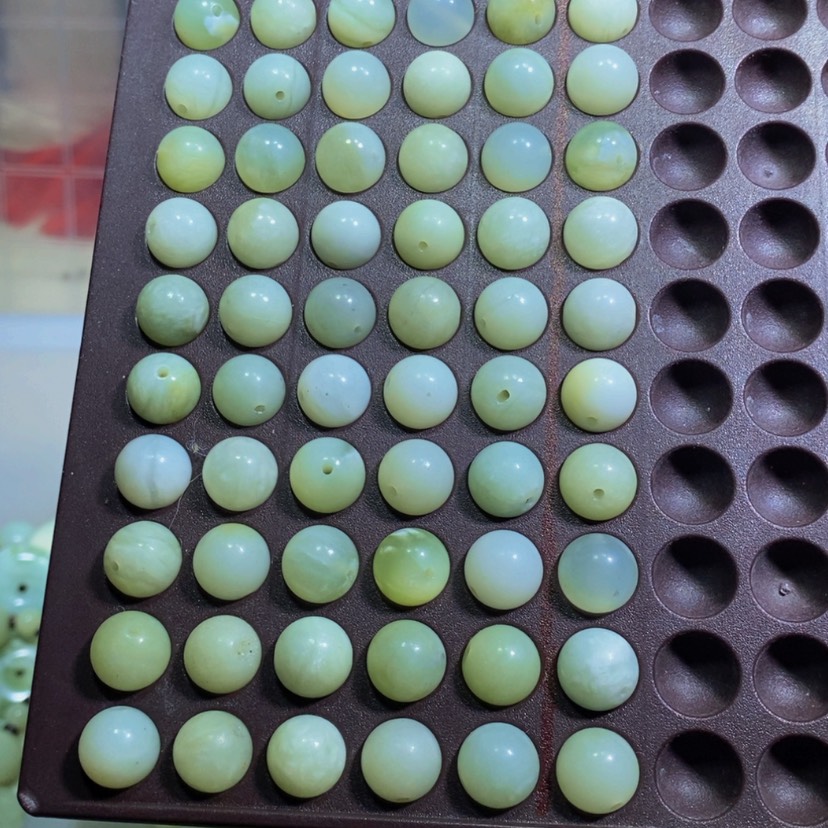 【闪购商品】蛇纹石玉其他未镶嵌90