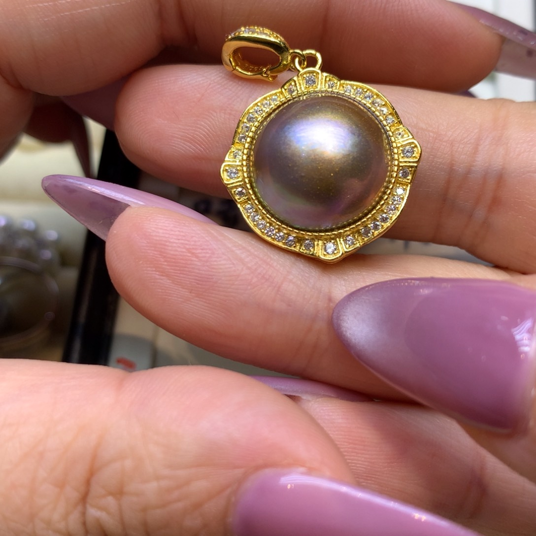 未镶嵌颈饰拼合珍珠（马贝珠）