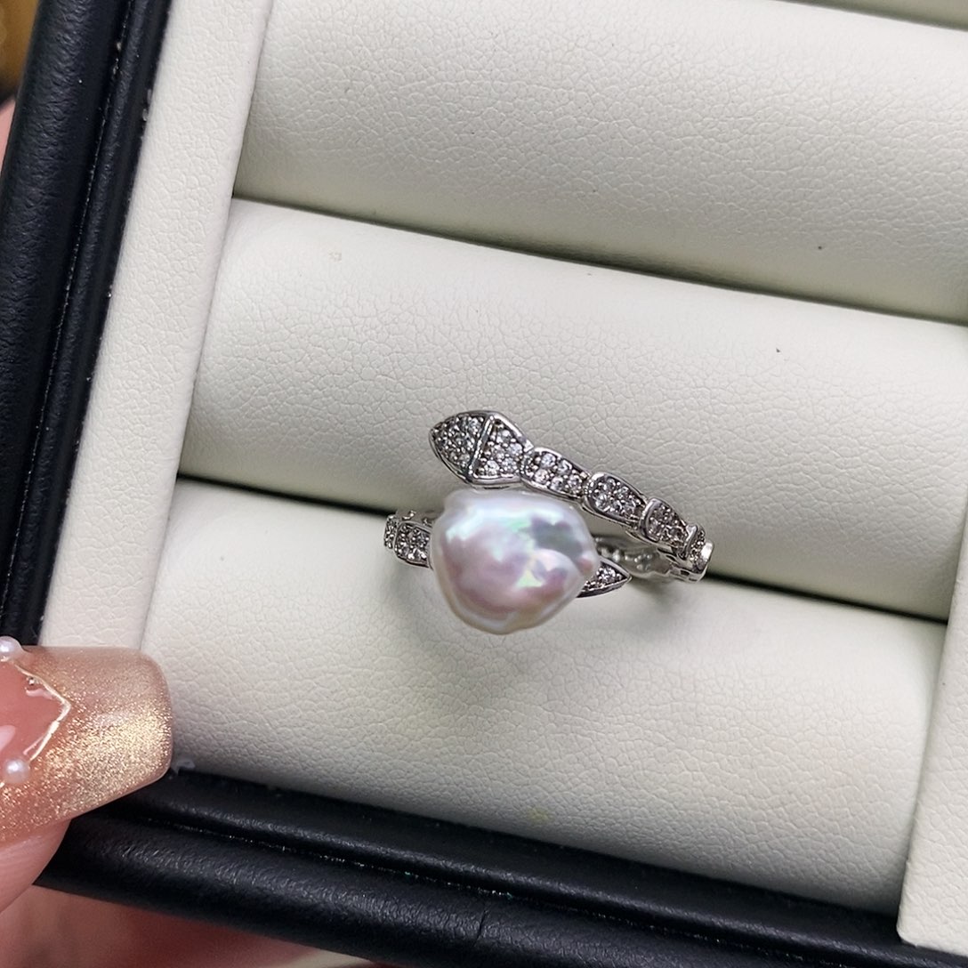 淡水珍珠戒指银S925镶嵌极光炫彩淡水keshi蝴蝶戒指