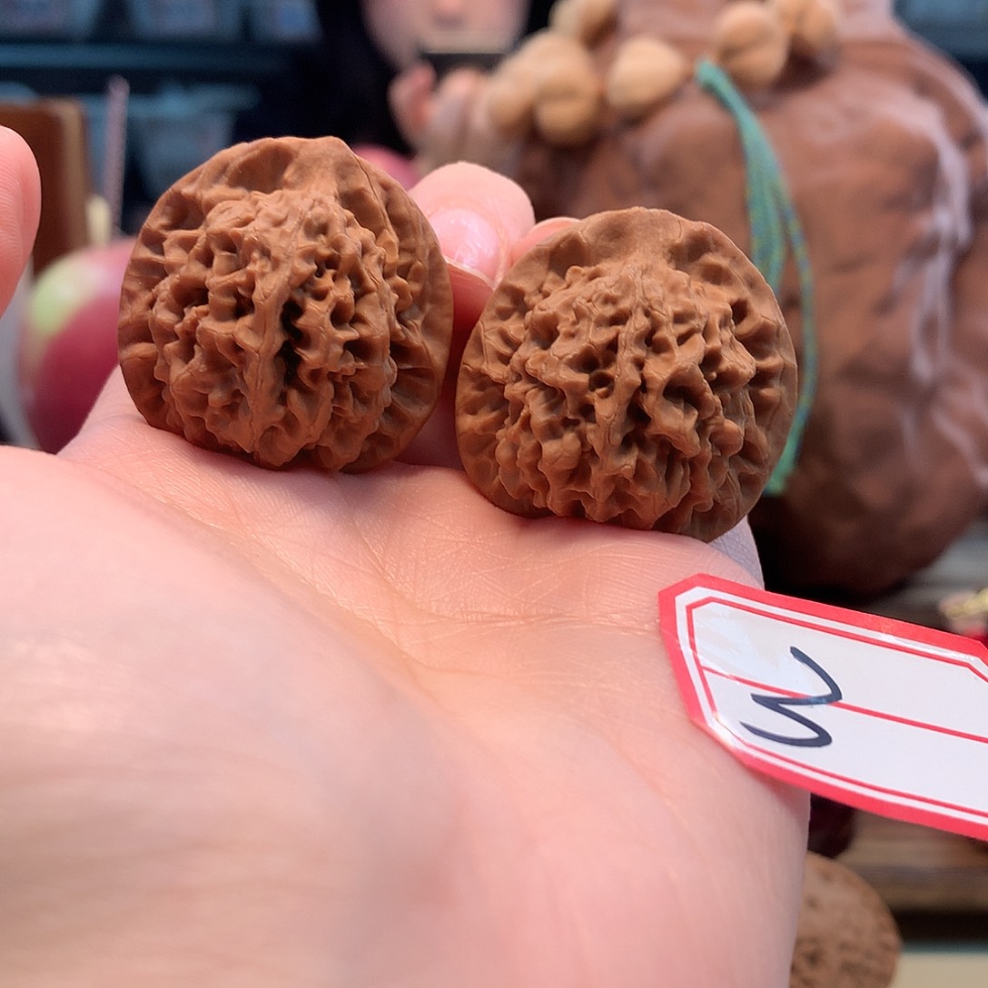 吊坠桃核35尺秦闷