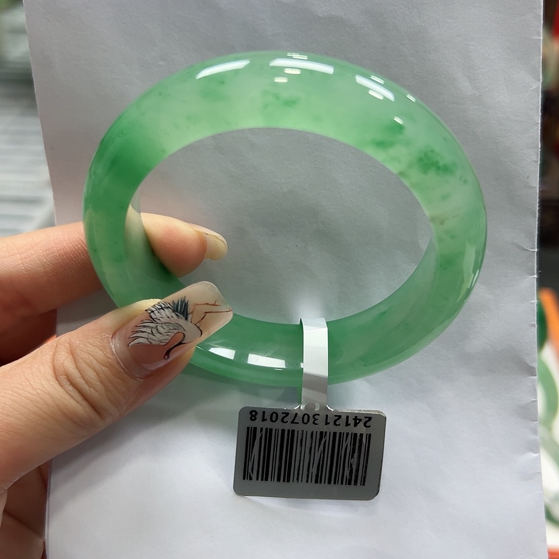 石英质玉手镯未镶嵌句**宝