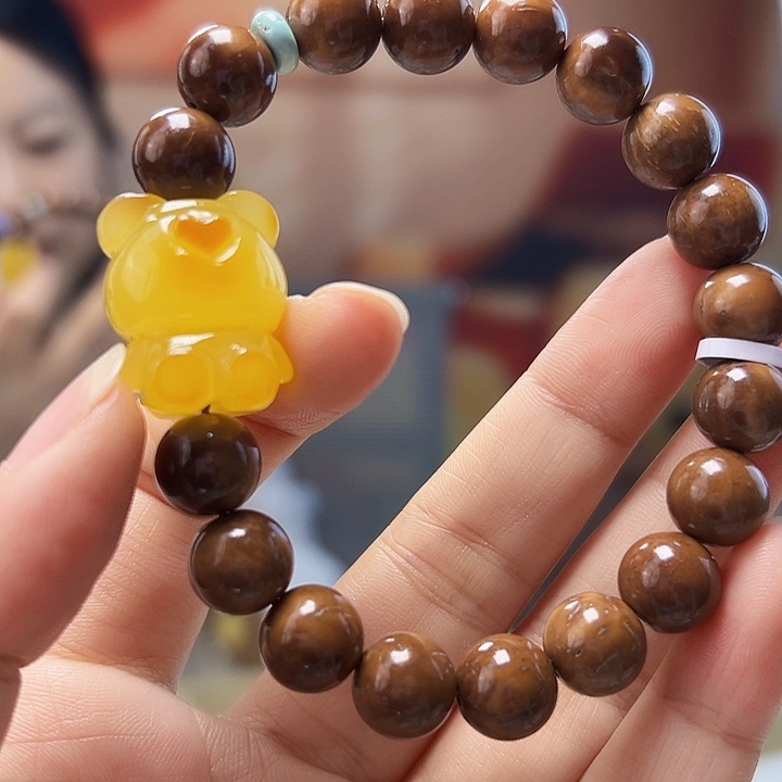 琥珀未镶嵌裸石手串