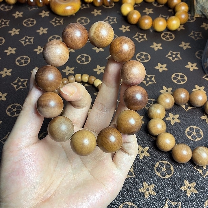 檀香木手串/手链老山檀香带白皮20mm