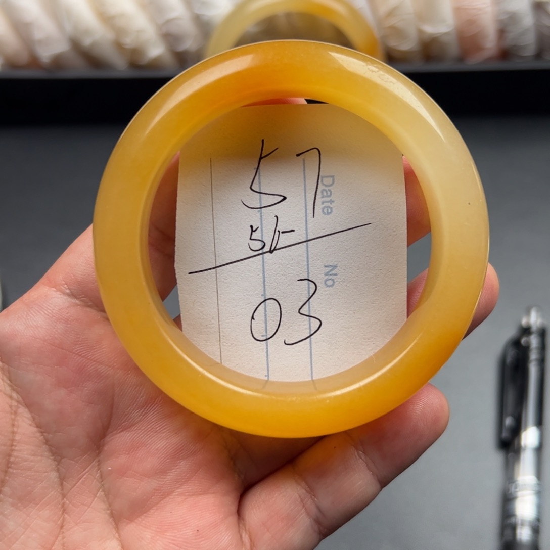 石英质玉（黄龙玉）手镯未镶嵌03