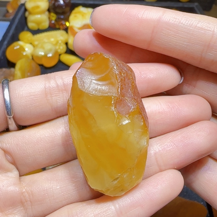 定制琥珀未镶嵌蜜蜡