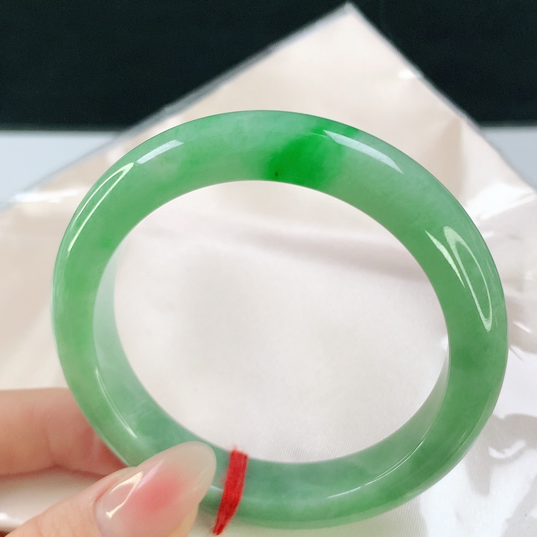 未镶嵌手镯翡翠821