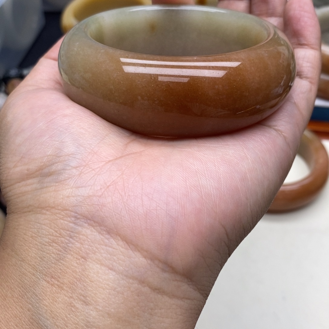 石英质玉手镯未镶嵌贵*