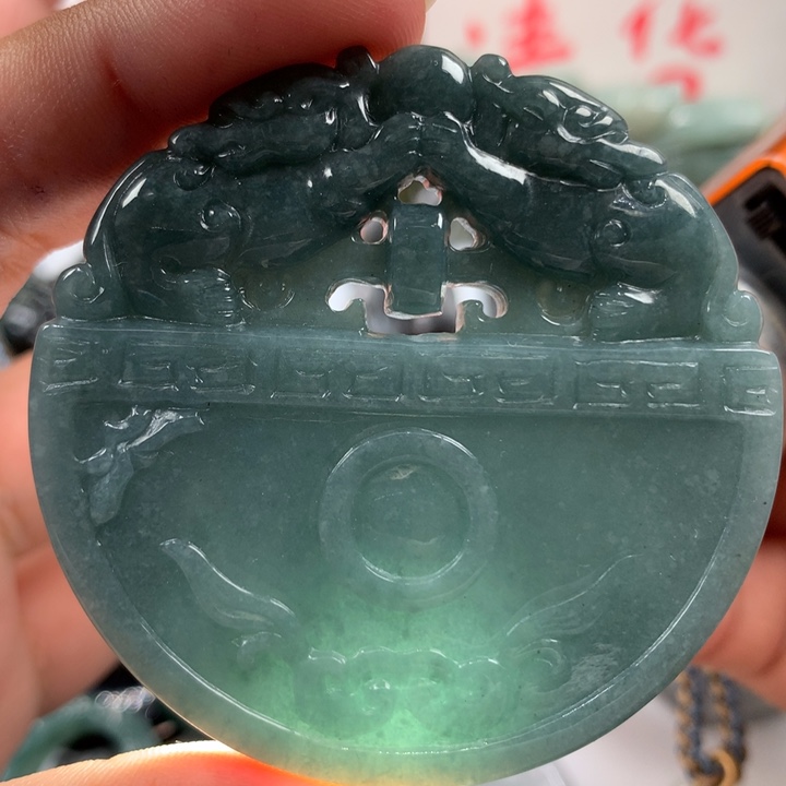 翡翠颈饰未镶嵌保真天然A货翡翠