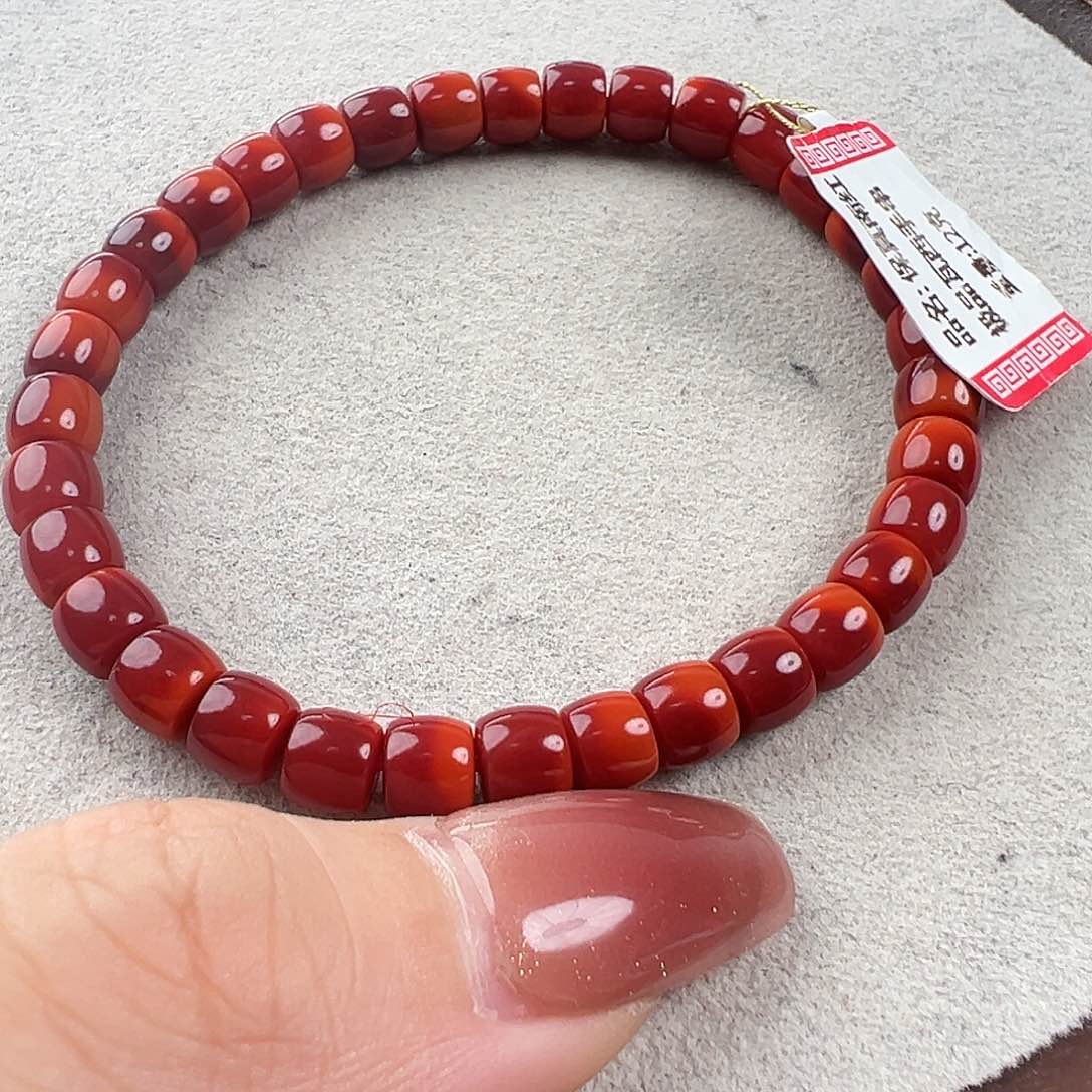 南红玛瑙手串未镶嵌