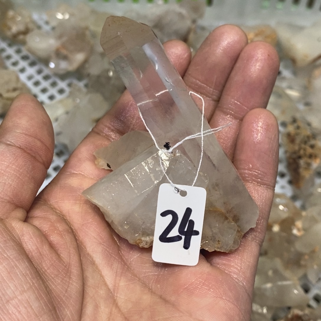 水晶水晶原石摆件未镶嵌