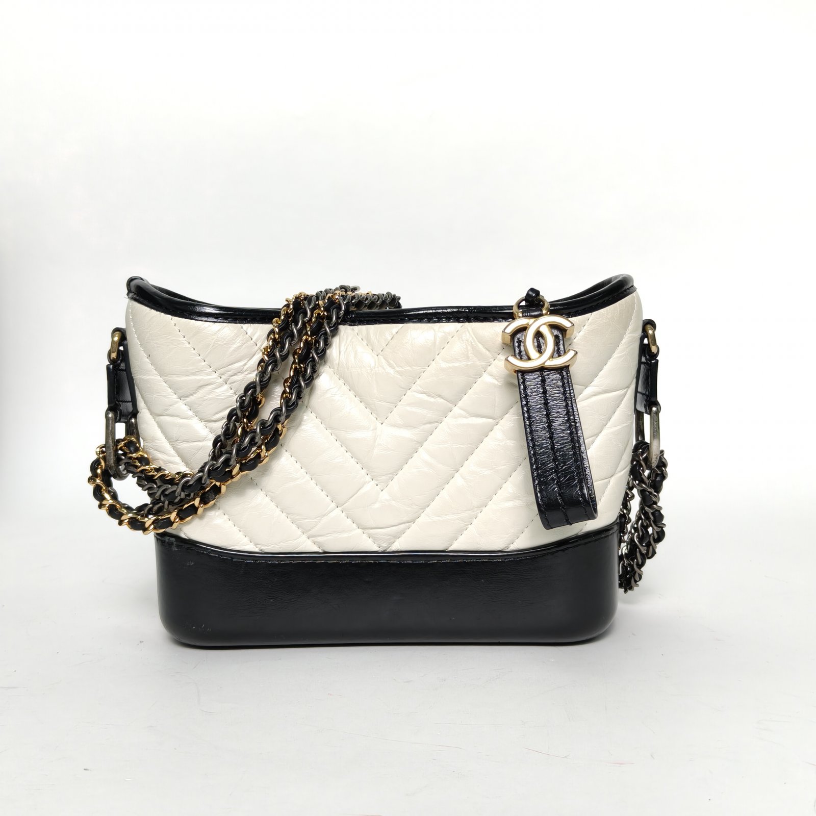 95新 Chanel/香奈儿 【小花黑黑】流浪 黑白 27开 V纹 斜挎包