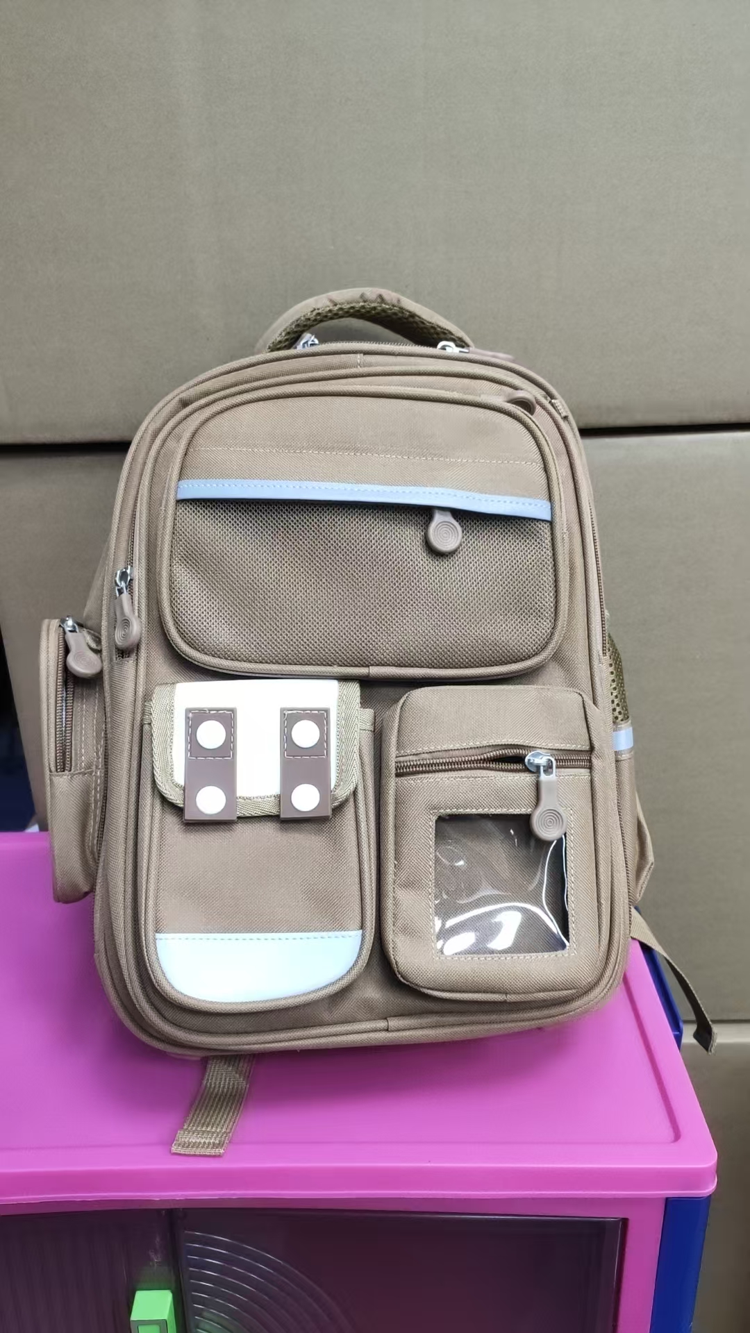 卡皮巴拉书包   电器DT