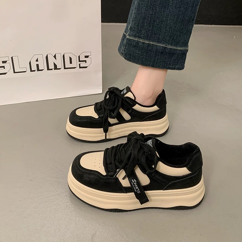 Q68黑复古加绒保暖板鞋棉鞋女2025冬季新爆款厚底时尚百搭运动鞋