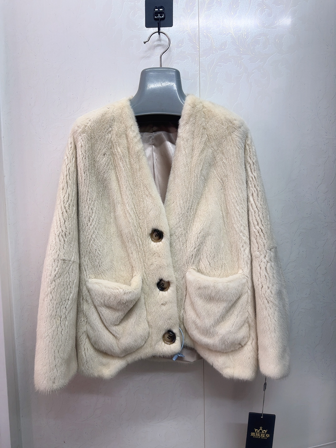 进口天鹅绒貂皮大衣 140斤内穿 支持退换  貂皮外套