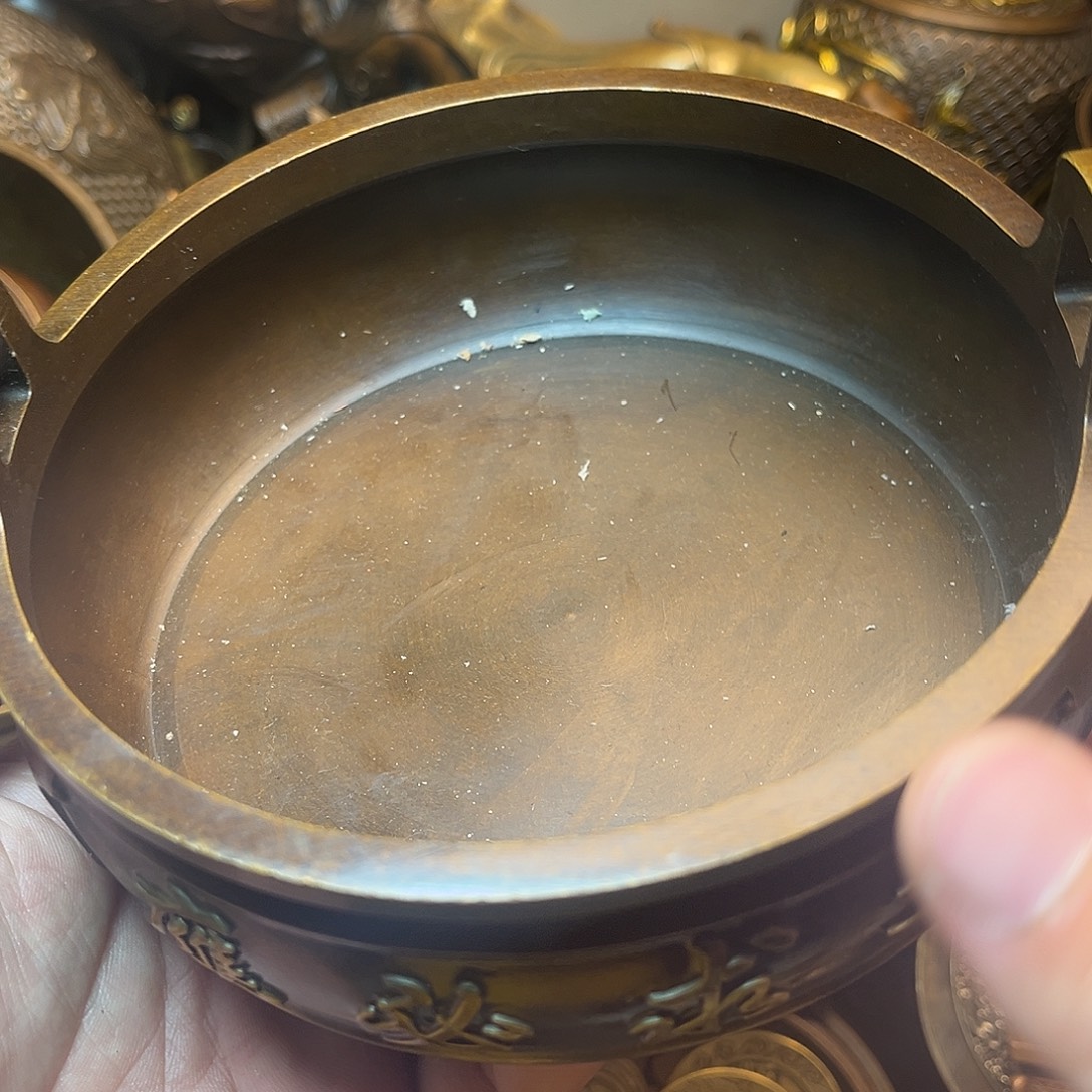 精美铜器工艺品等