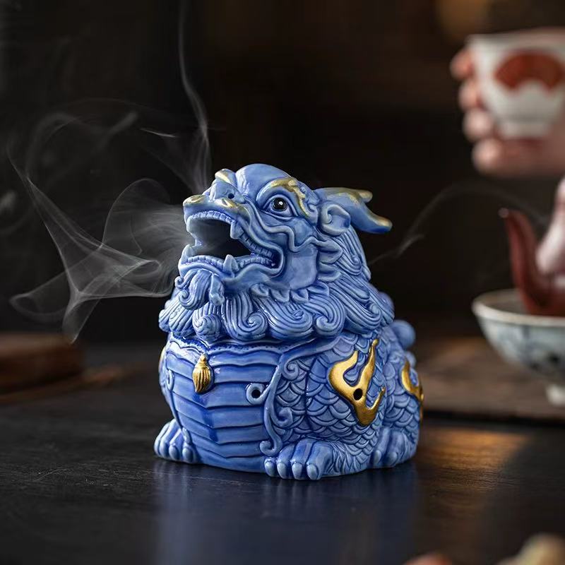 青花瓷盘香炉麒麟瑞兽室内功夫茶道茶室茶台香薰炉点香器禅意摆件