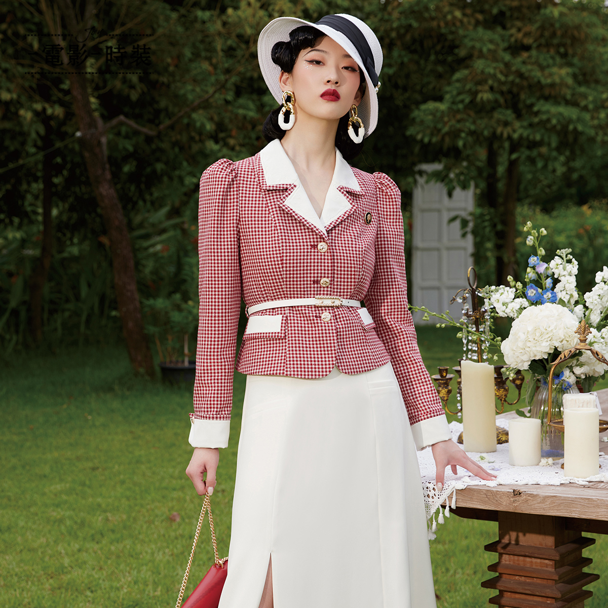 【蜜思仝】一电影一时装格子翻领短款上衣外套气质百搭FEJG112540