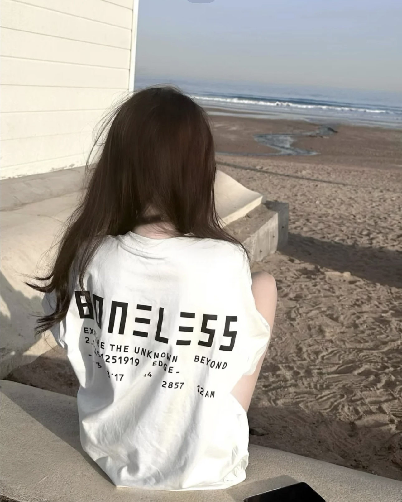 标语文字脚印logo短袖T恤 男女同款（微瑕）