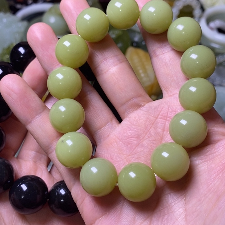 岫玉岫玉手串未镶嵌神**叭