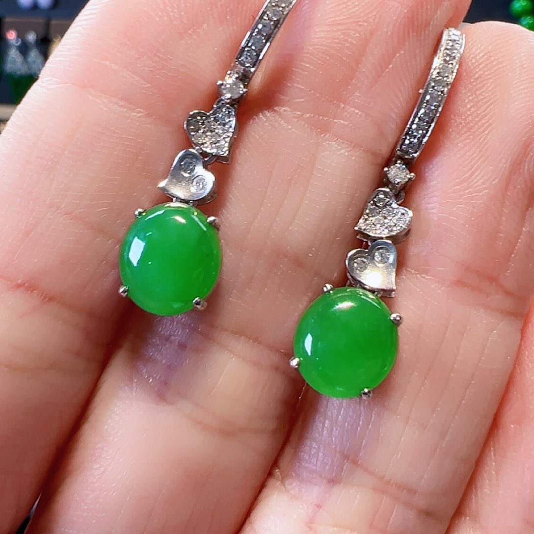 翡翠耳饰18K金镶嵌签收后24小时鉴赏期