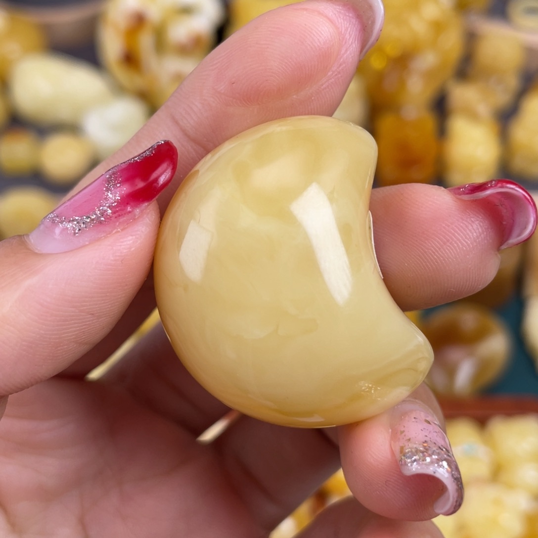 琥珀裸石未镶嵌蜜蜡