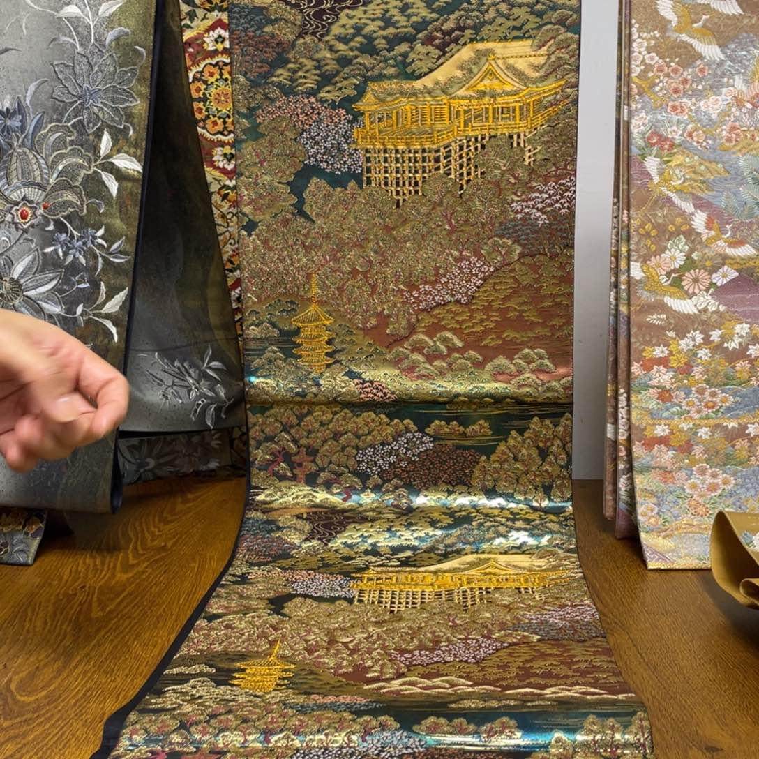 织绣细密织风景的28