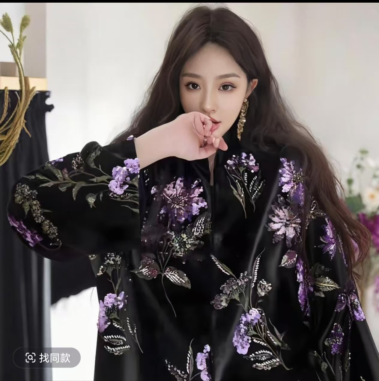 2025秋冬新中式复古国风气质精致刺绣珠片宽松保暖重工丝绒外套