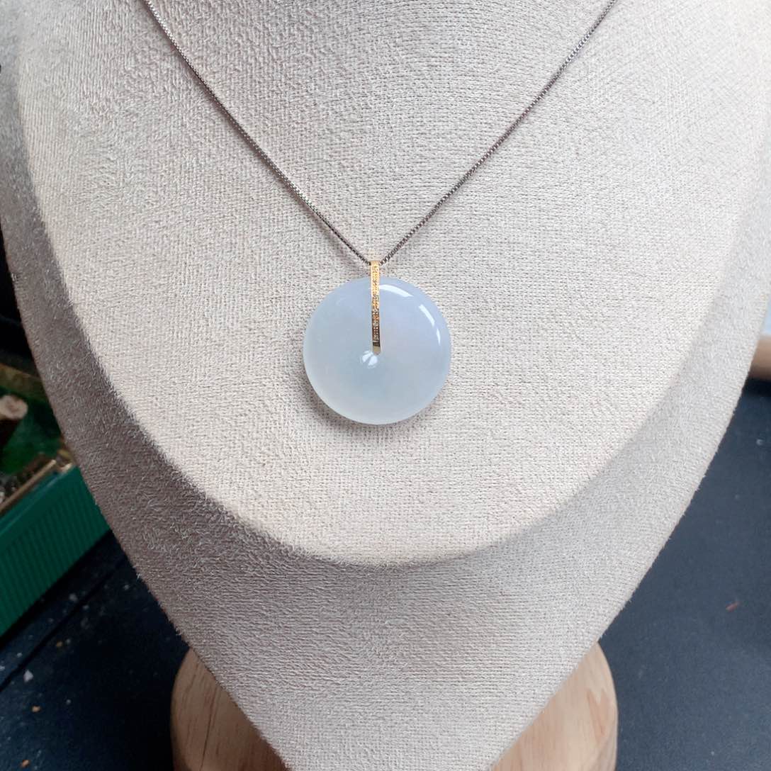 【闪购商品】翡翠颈饰未镶嵌225555558889990000