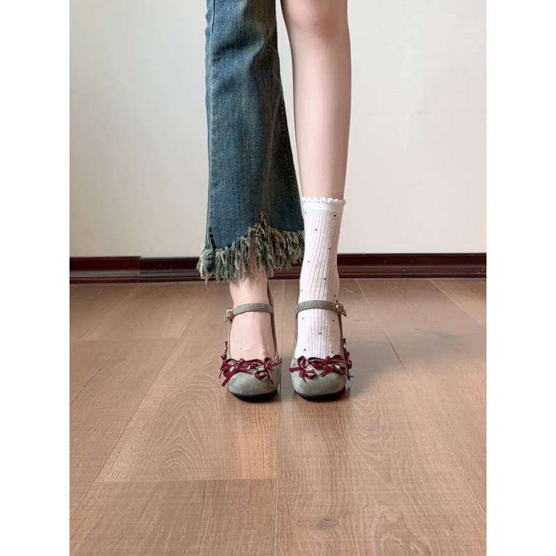 SnoWANDFOREST【繁花】蝴蝶结玛丽珍高跟鞋秀气复古粗跟浅口单鞋