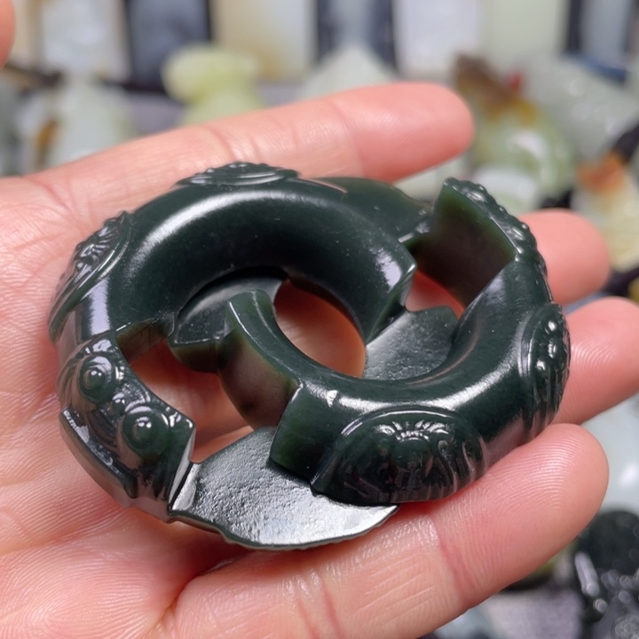 和田玉未镶嵌挂件