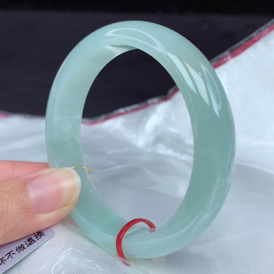 翡翠手镯未镶嵌53圈0701