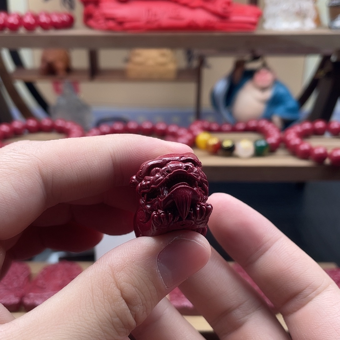 天然辰砂朱砂貔貅吊坠