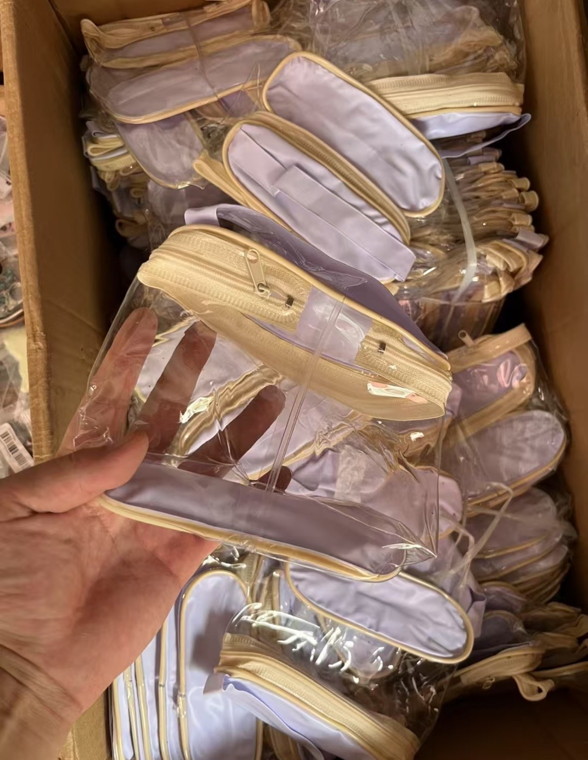 (拍一发三）小号防水收纳包内衣泳衣小样数据线旅行收纳