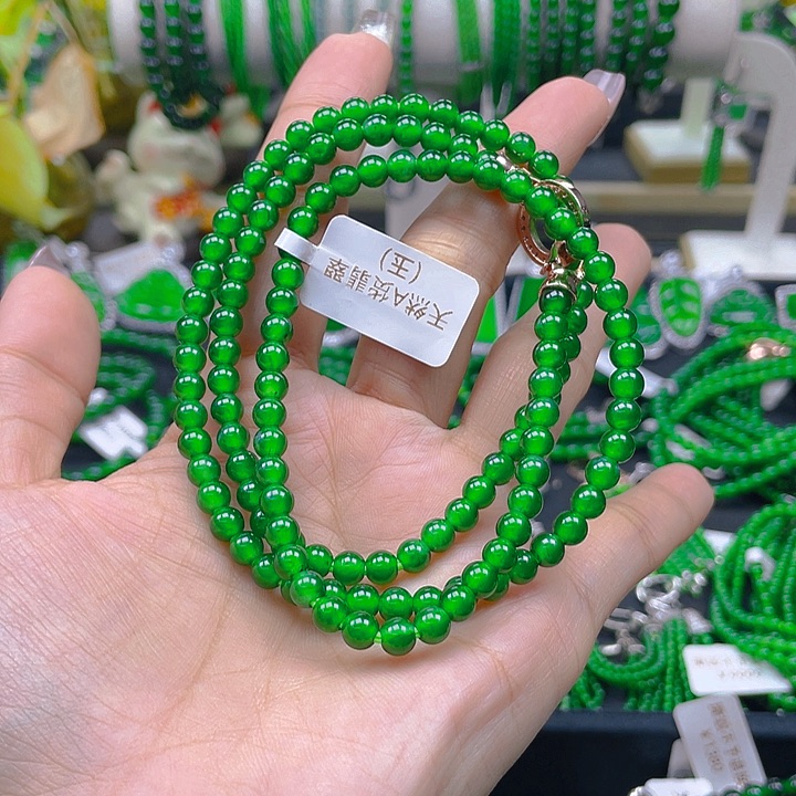翡翠颈饰未镶嵌果**i高冰阳绿卡5项链